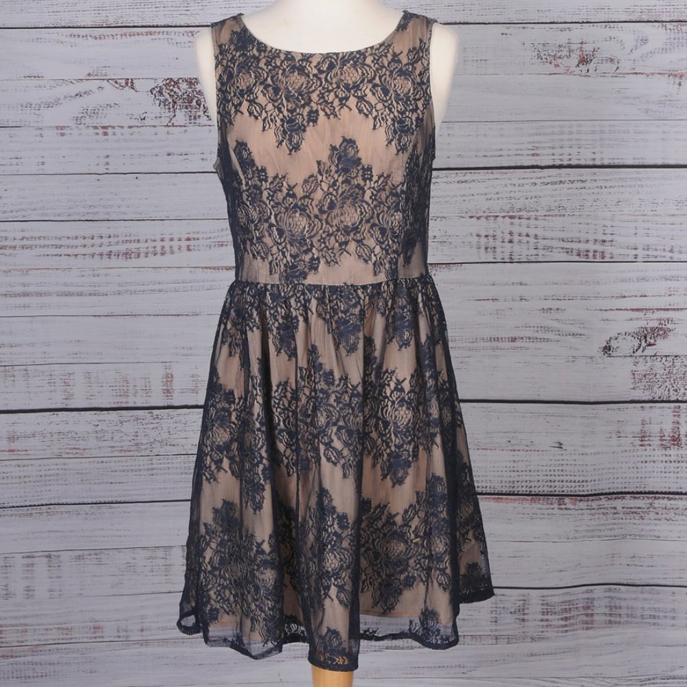 XXI, Navy Lace Dress, Size M